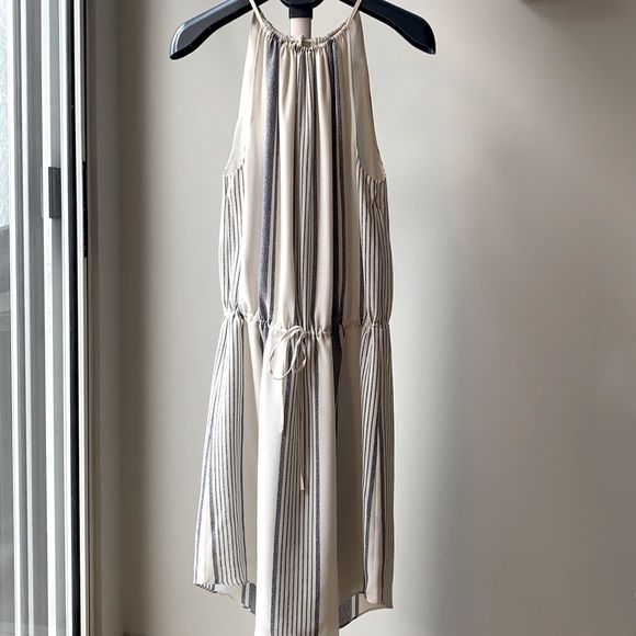 Joie Sief silk dress - fits like S/M - Picture 4 of 7